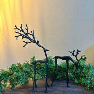 Pottery Barn DUPE Large and Small Bronze/Black Reindeer
Set Of 2 NEW WITH TAGS